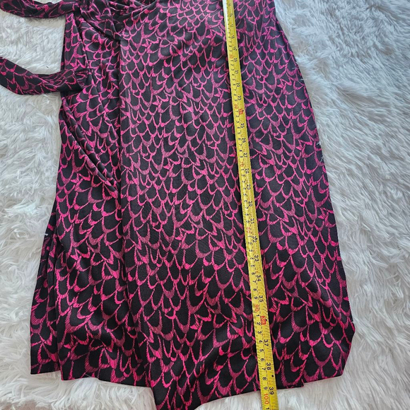 Women's Diane von Furstenberg Dress, Size 8, Pink & Black - Picture 9 of 9